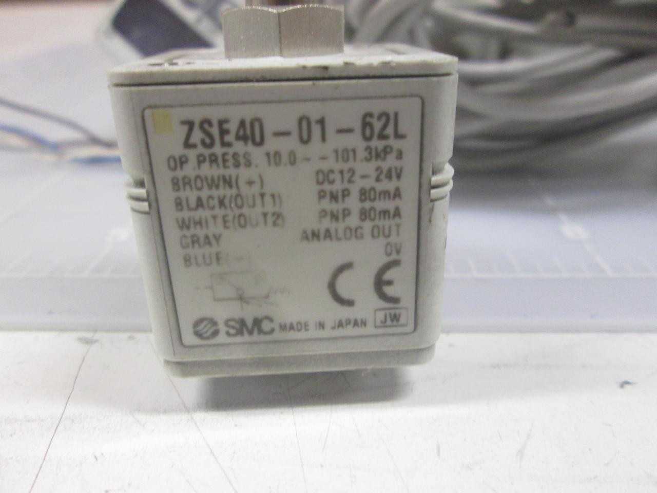 LOT OF 10 SMC ZSE40-01-62L VACUUM SWITCH T65126 - AUTOMATION & CONTROLS