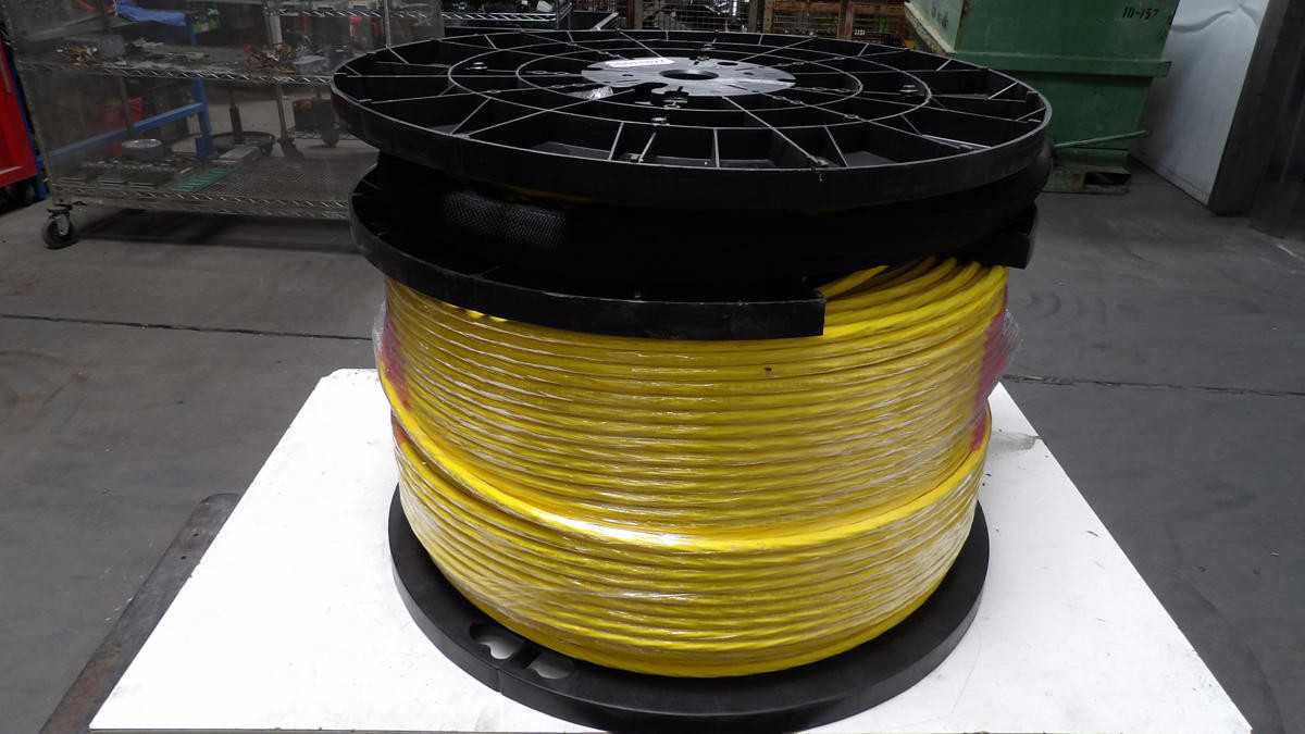 COMMSCOPE 118302172004, TYPE 8G FIBER OPTIC CABLE, SINGLE MODE, 72 FIBER, 980 FT. M3255 - FIBER OPTIC CABLE