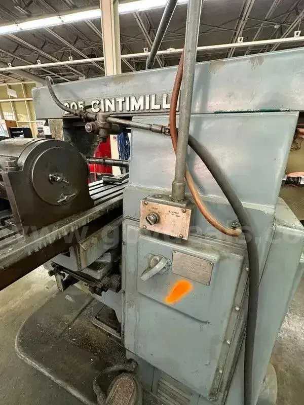 Cincinnati Milacron Cintimill 205 Horizontal Mill With Large Dividing Head, 5 HP, 1800 RPM - HORIZONTAL MILLING MACHINES