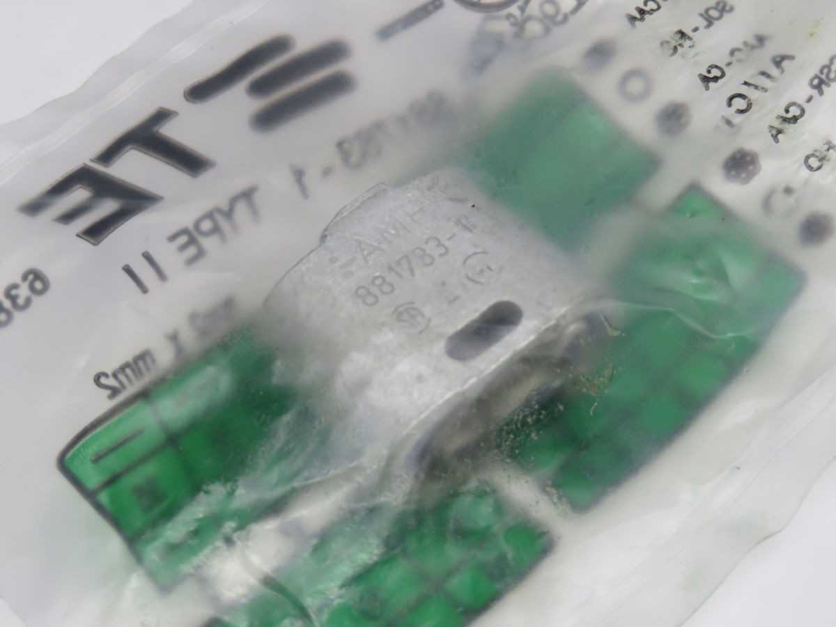 LOT OF 100 TE CONNECTIVITY 881783-1 AMPACT WEDGE CONNECTORS T252791 - TELECOMMUNICATION