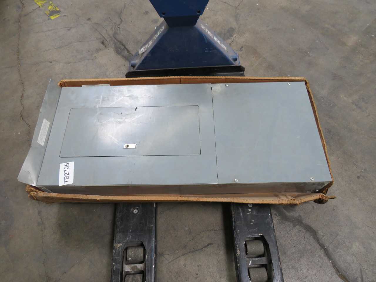 SQUARE D 12218149930020001 SURGELOGIC 3 PH 4 WIRE PANEL BOARD SER E2 208Y/120 VAC W BREAKERS T158651 - PANELBOARDS