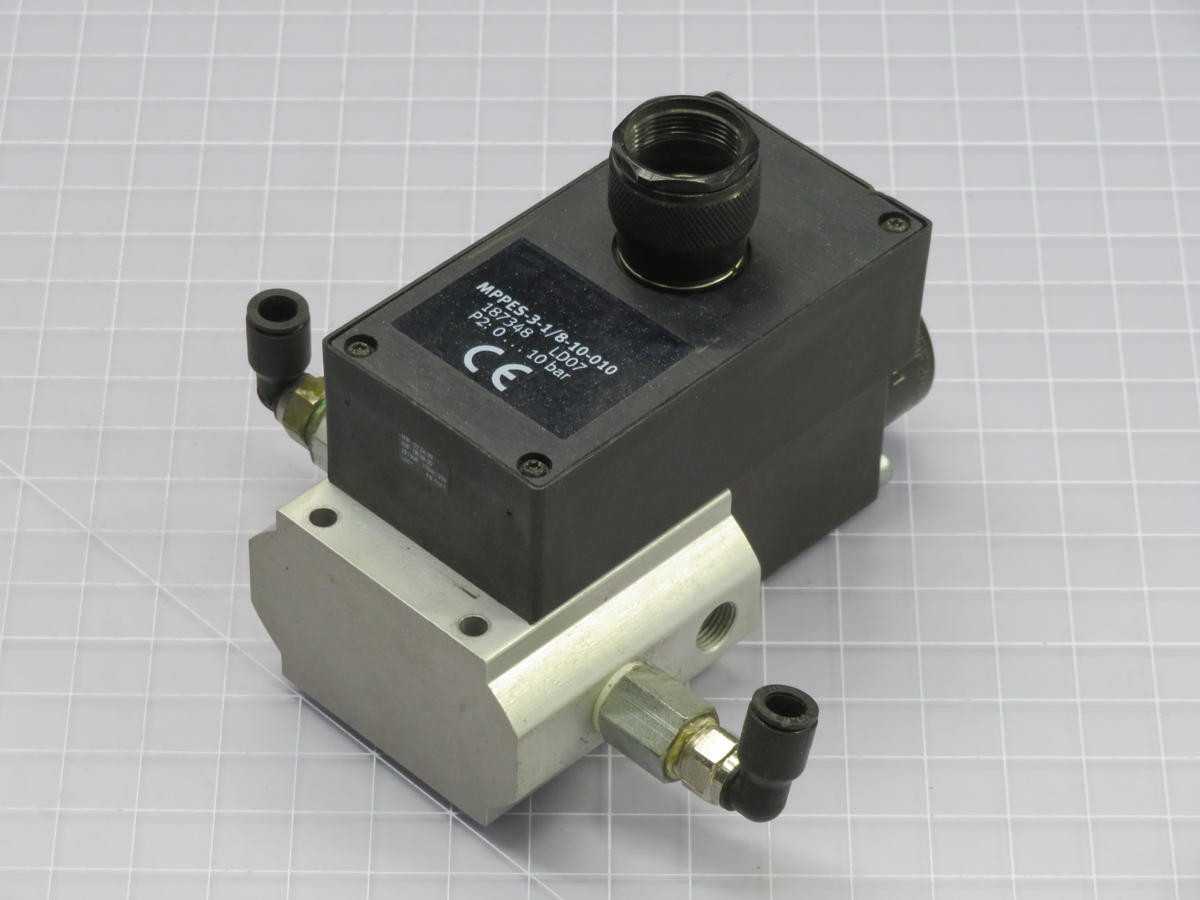 FESTO MPPES-3-1-DIV-8-10-010 PROPORTIONAL PRESSURE REGULATOR T221143 - COMPRESSED AIR TREATMENT