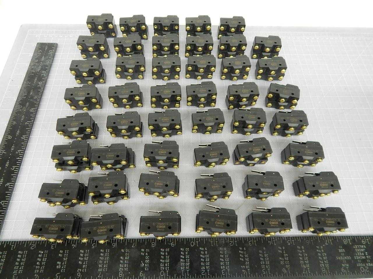 LOT OF 94 MICRO SWITCH BZ-2RW84514-A2 BASIC / SNAP ACTION SWITCHES T103016 - SWITCHES