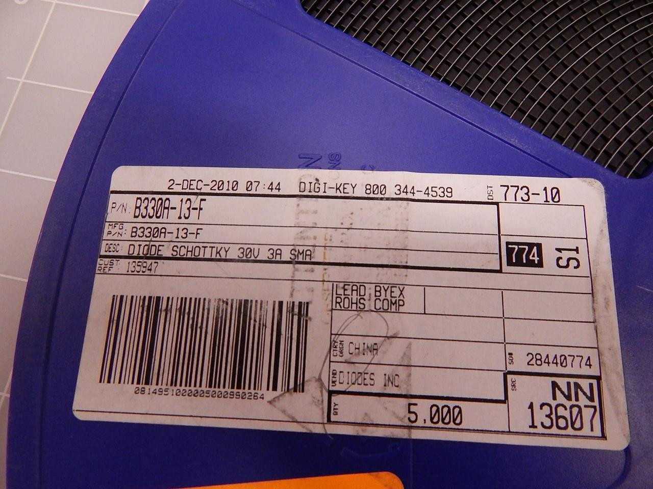 Lot Of 5000 B330A-13-F Schottky Diodes & Rectifiers 30V 3A T80395 - ELECTRONIC COMPONENTS