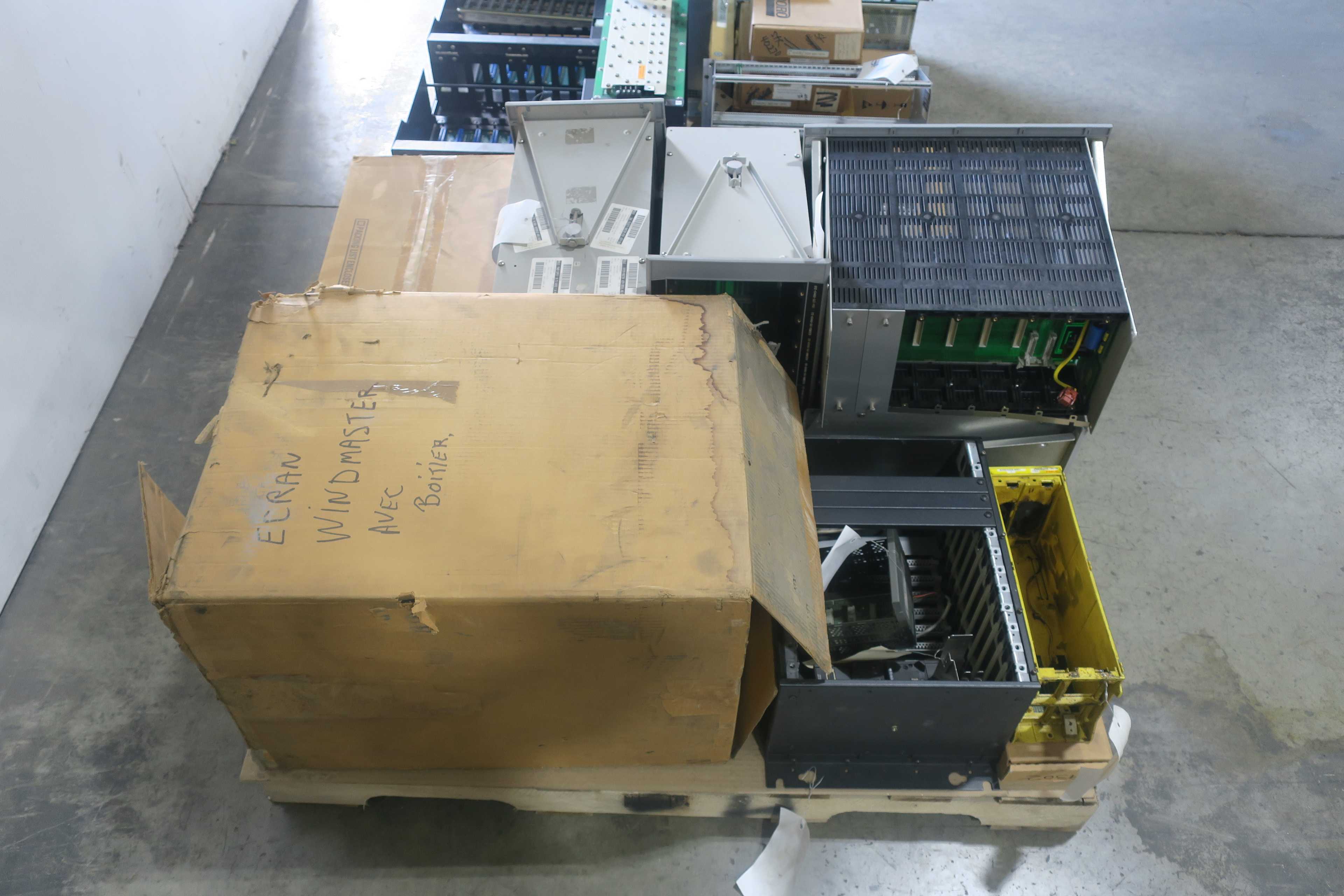 SKU 1785218 - 2 PALLETS OF ASSORTED CHASSIS MODULES - AUTOMATION & CONTROLS