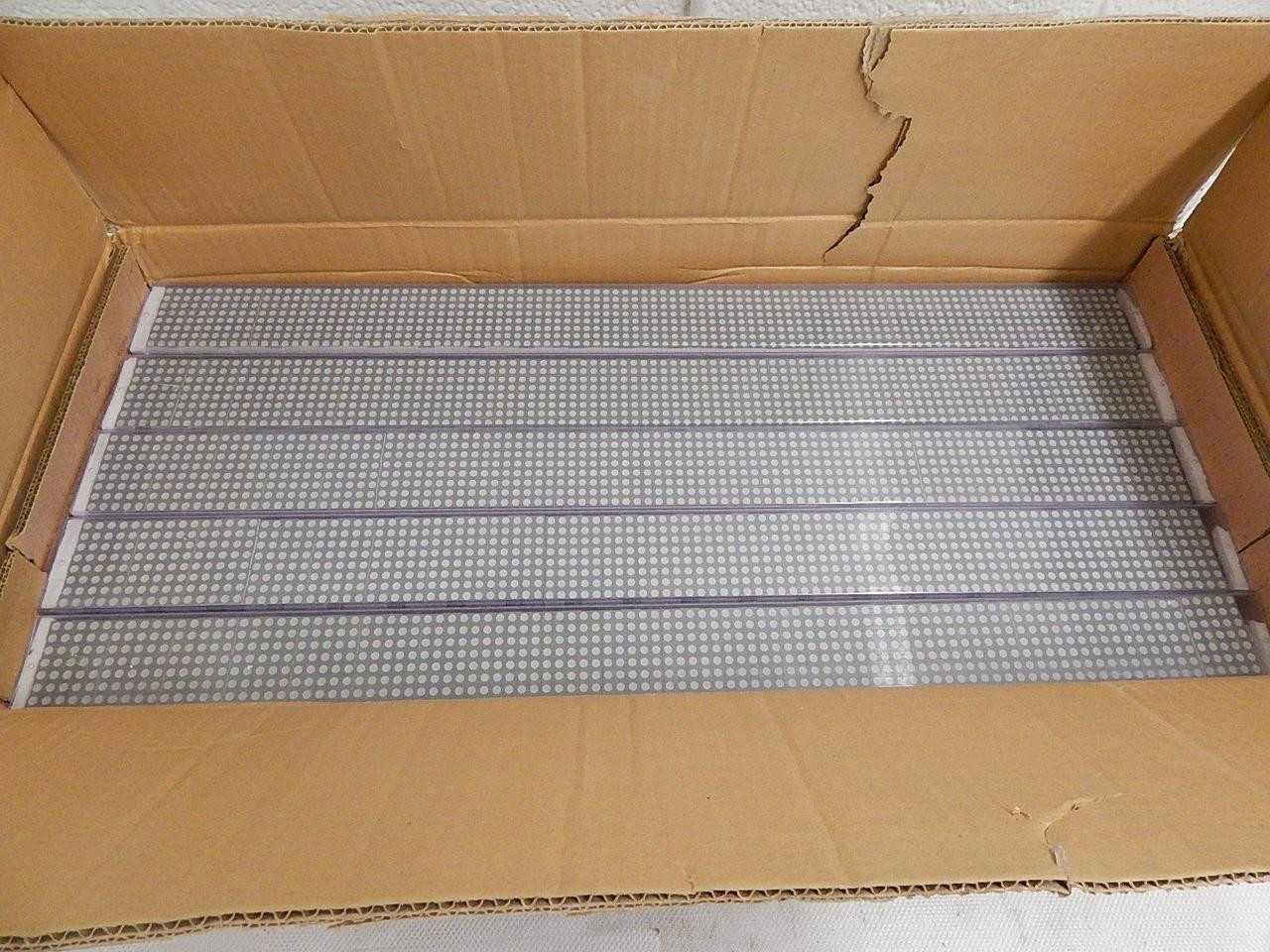 LOT OF 320 A5581E-G/W LED'S - LIGHTING
