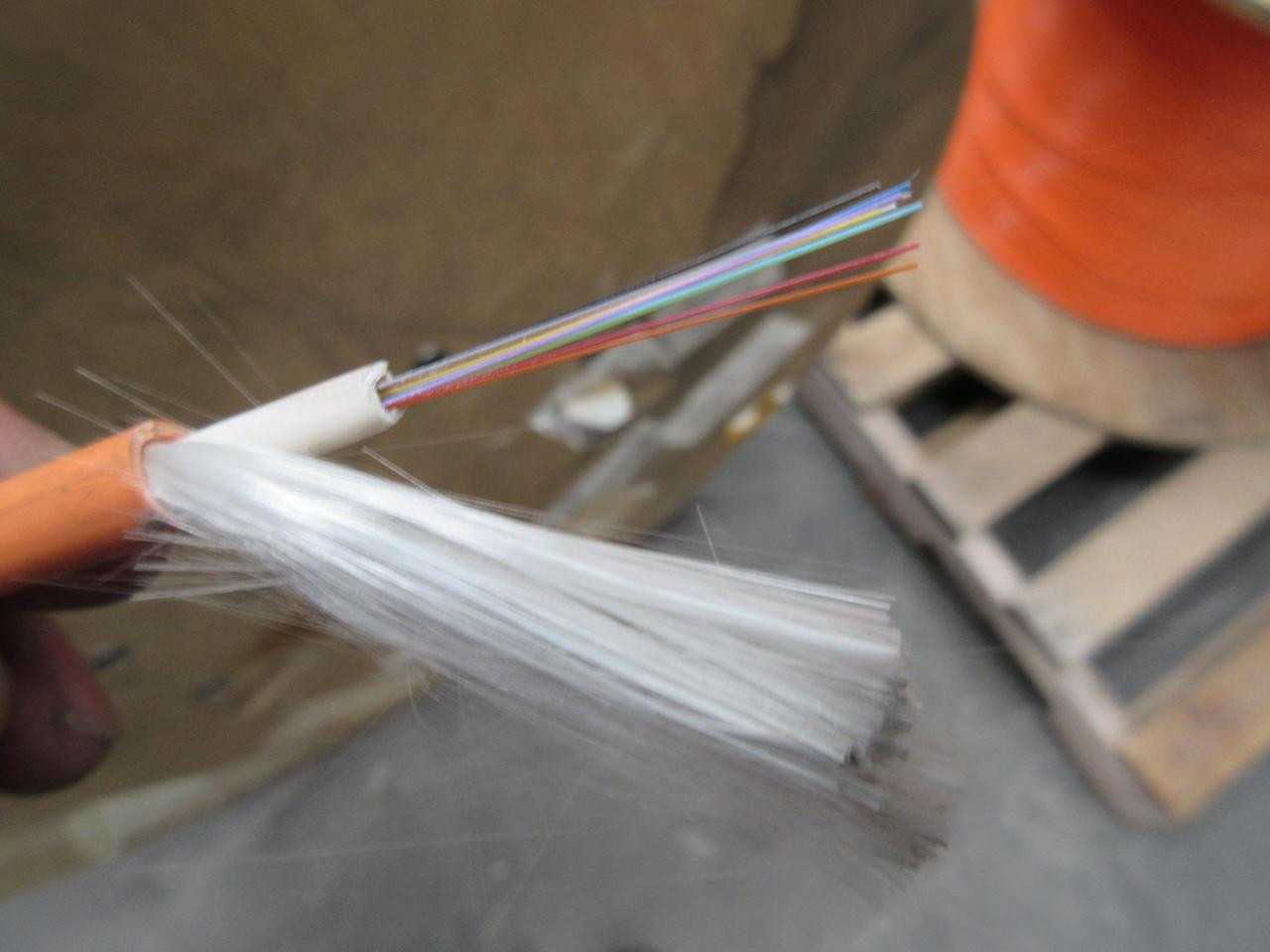 Roll Of Fiber Optic Cable 12 Fiber 50/125 1668 Ft. T91164 - FIBER OPTIC CABLE