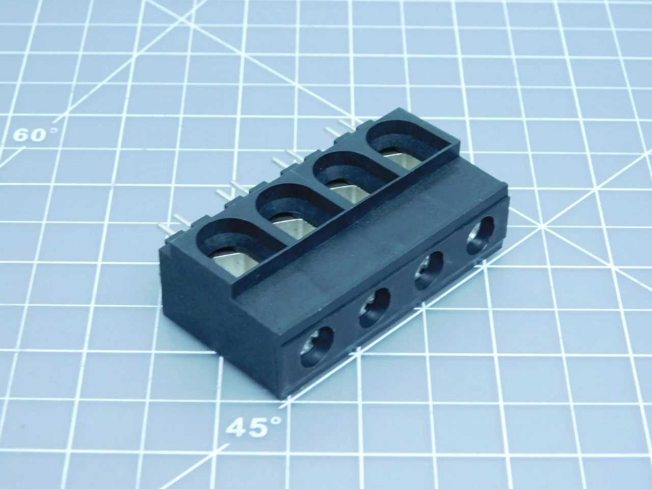 LOT OF 55 MOLEX 0399200704 TERM BLK 4P SIDE ENTRY 15MM PCB	
 T153162 - TERMINAL BLOCKS