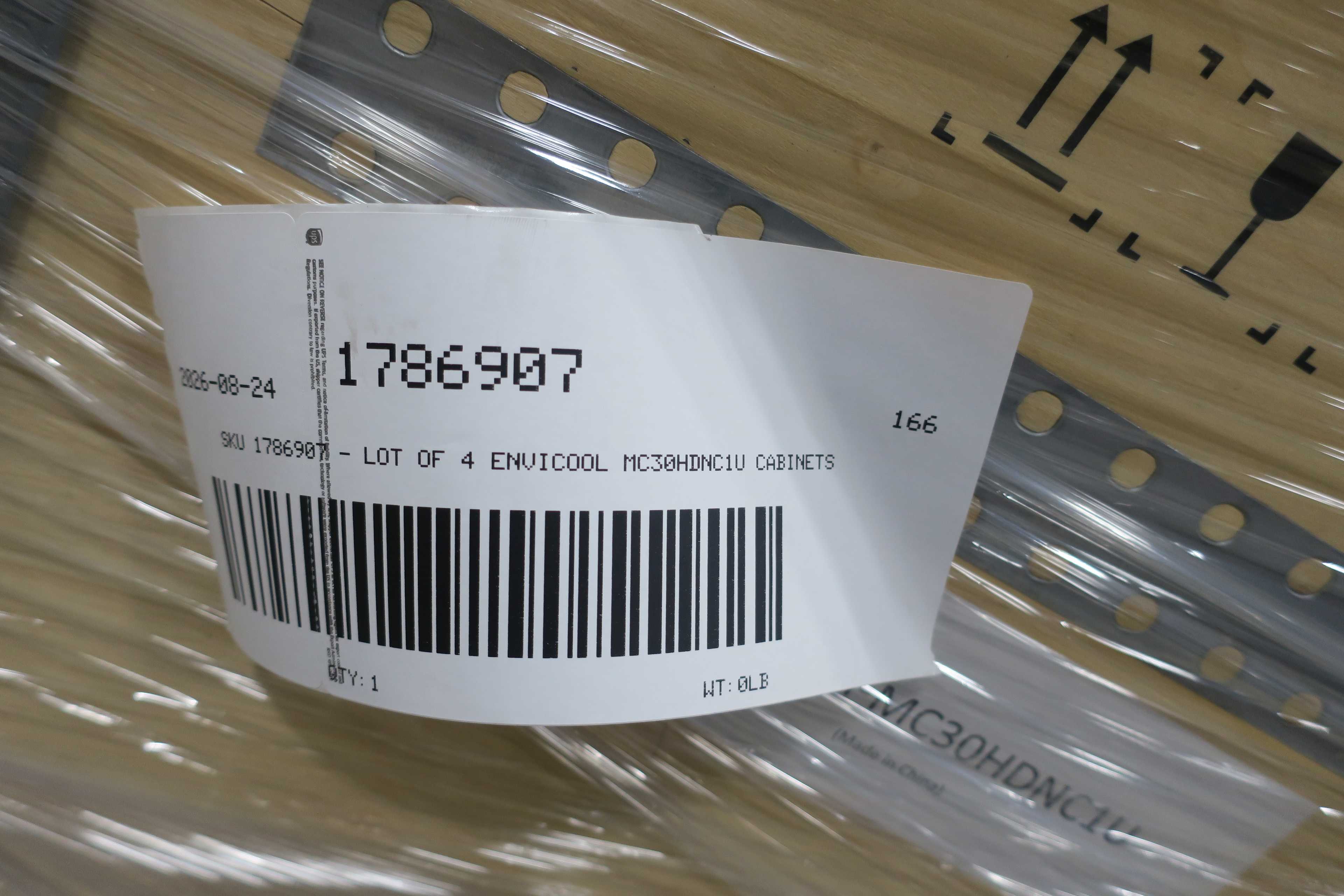 SKU 1786907 - LOT OF 4 ENVICOOL MC30HDNC1U CABINETS - HVAC PARTS & ACCESSORIES
