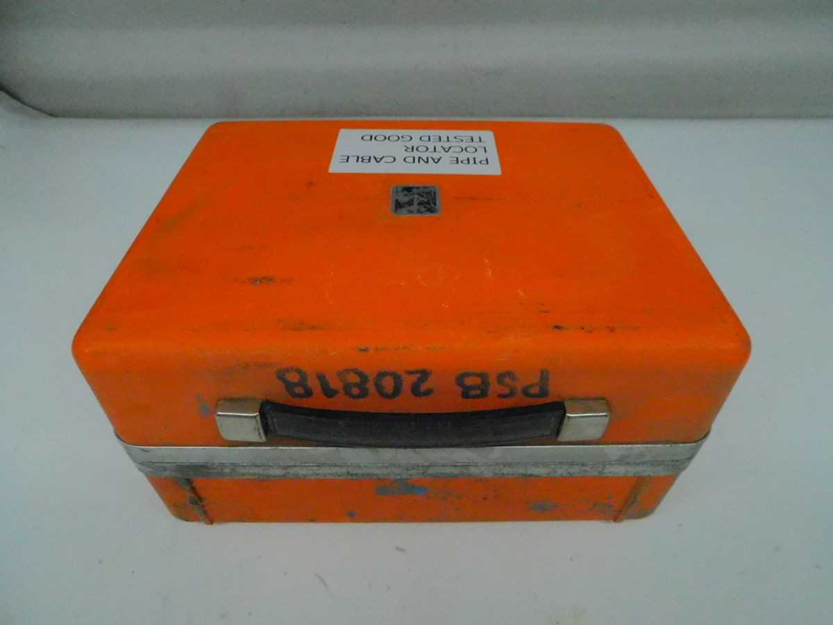 METROTECH 480 PIPE AND CABLE LOCATOR - CABLE TRACER