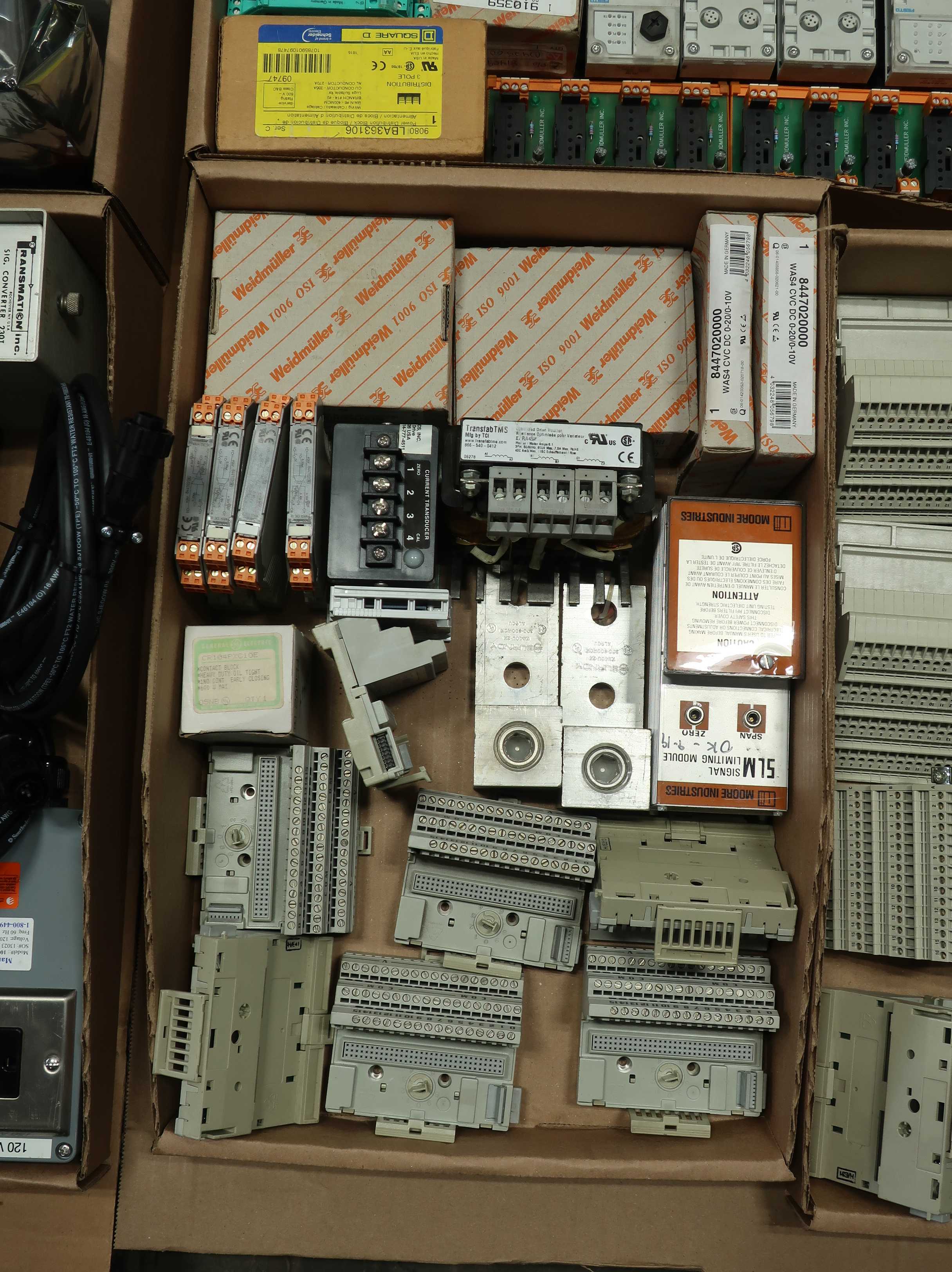 SKU 1771569 - 2 PALLETS OF ASSORTED ELECTRICAL - ELECTRICAL COMPONENTS
