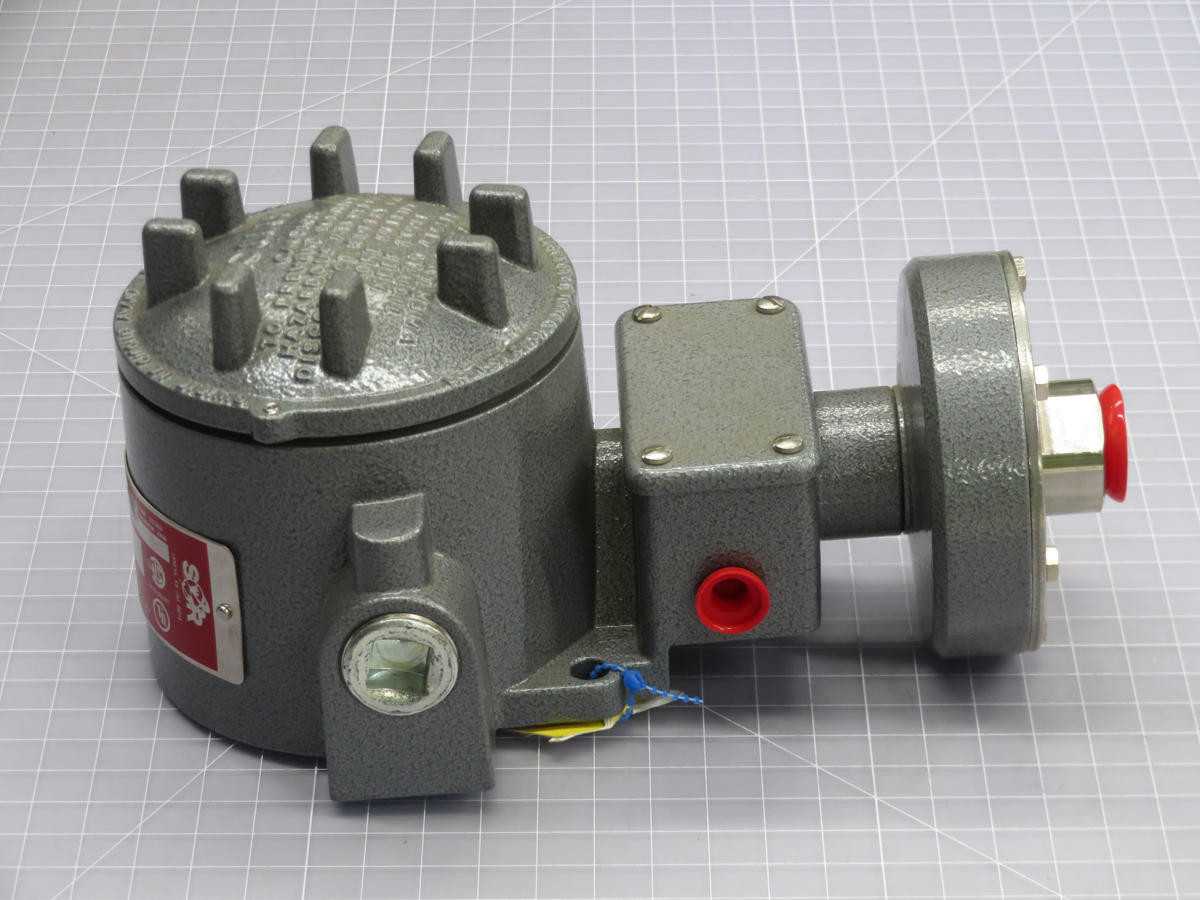 SOR 52B3-AA117-R1-C2A-WVRR Pressure Switch T238916 - PRESSURE MEASUREMENT