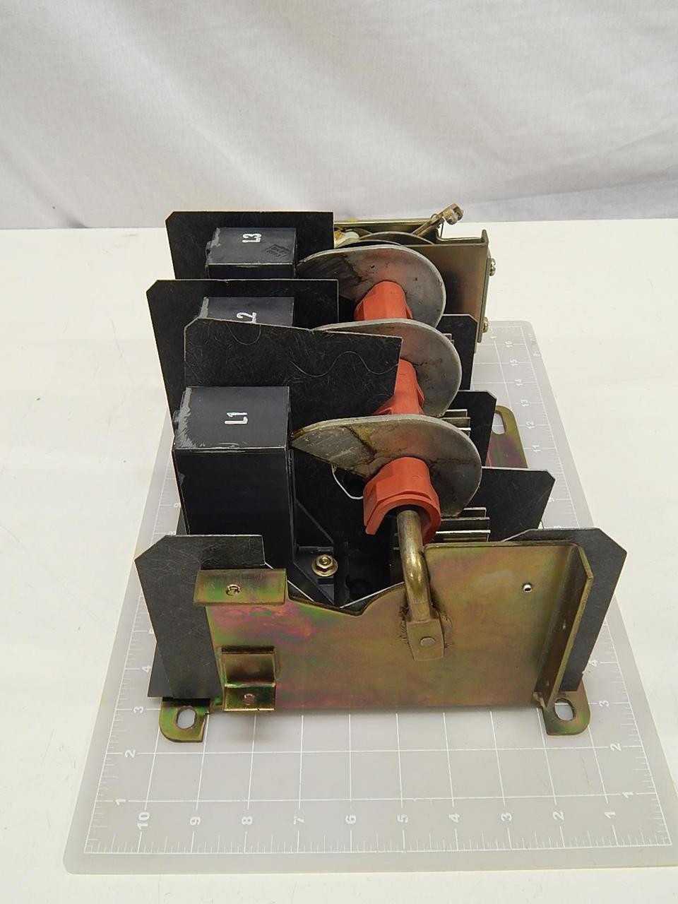 SQUARE D 9422 TF-2 DISCONNECT SWITCH T71499 - DISCONNECT SWITCHES