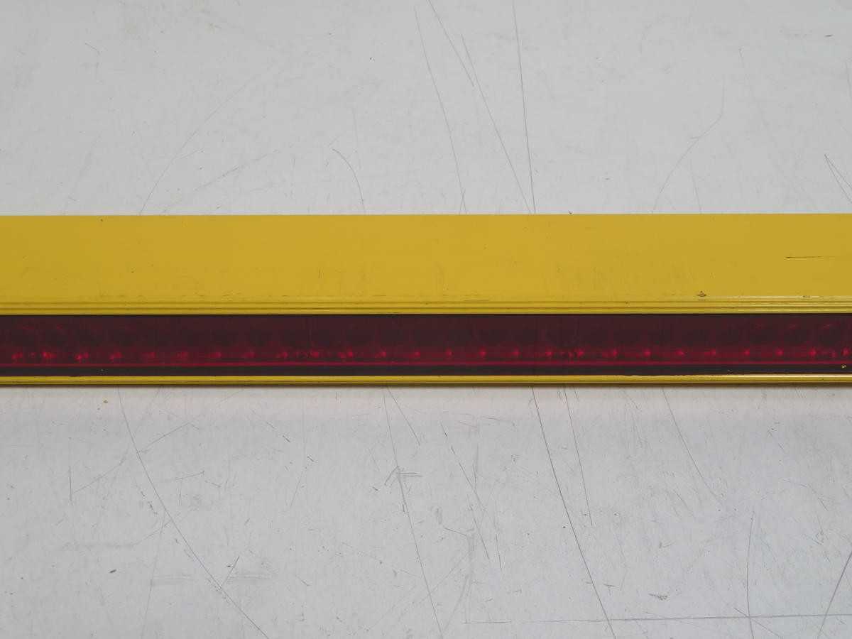 Omron MS46-30-1920-Q1-X Light Curtain Transmitter 24V-DC T203460 - SENSORS