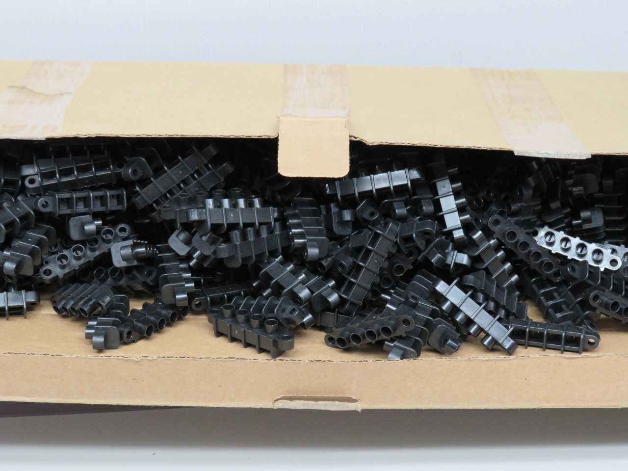 LOT OF 400 MOLEX 0387481204 SR BTS INSUL 4 MOMTG TERMINAL BLOCKS T165349 - TERMINAL BLOCKS