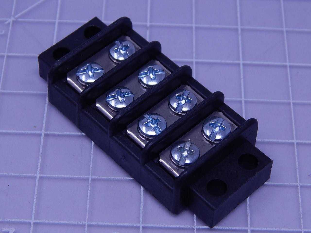 LOT OF 300 MOLEX 0387800104 BARRIER TERMINAL BLOCKS .438 BARRIER 04P 2-ROW STYLE 0 T133754 - TERMINAL BLOCKS