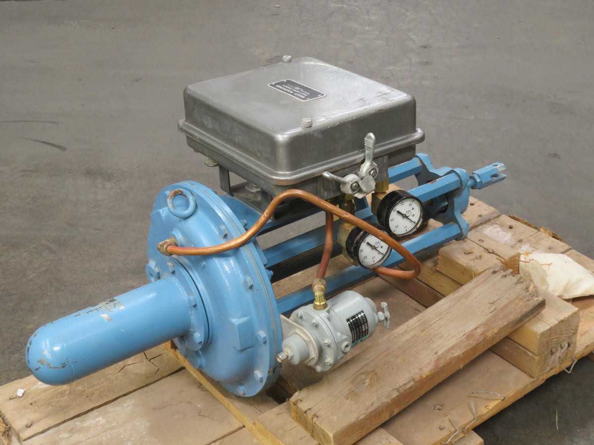 BAILEY POSITIONER LINEAR PNEUMATIC SPRING-DIAPHRAGM VALVE ACTUATOR W CONOFLOW CORPORATION FH-60XT - VALVE POSITIONERS & INDICATORS