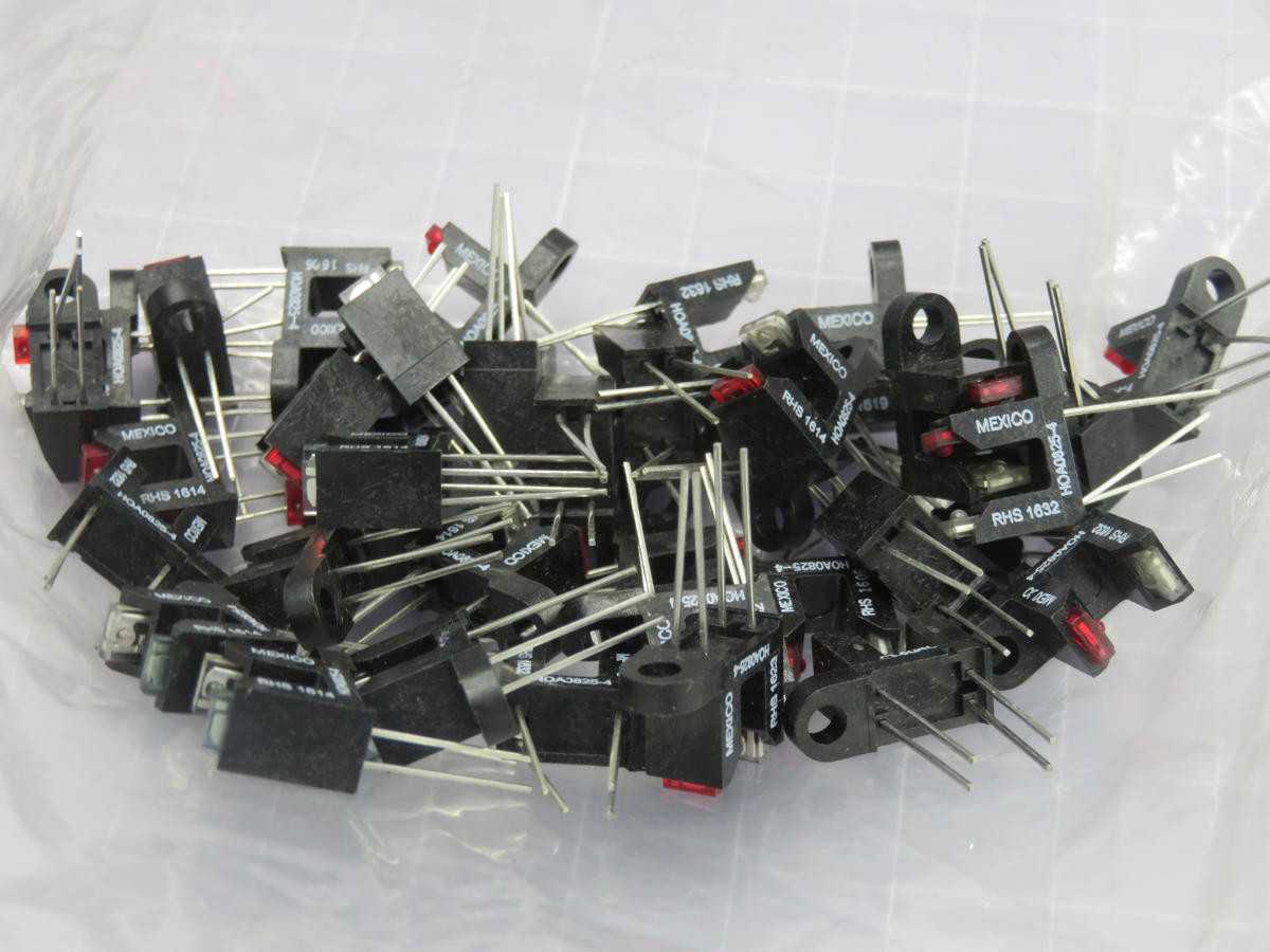 Lot Of 34 Honeywell HOA0825-4 Optical Sensors T225206 - SENSORS