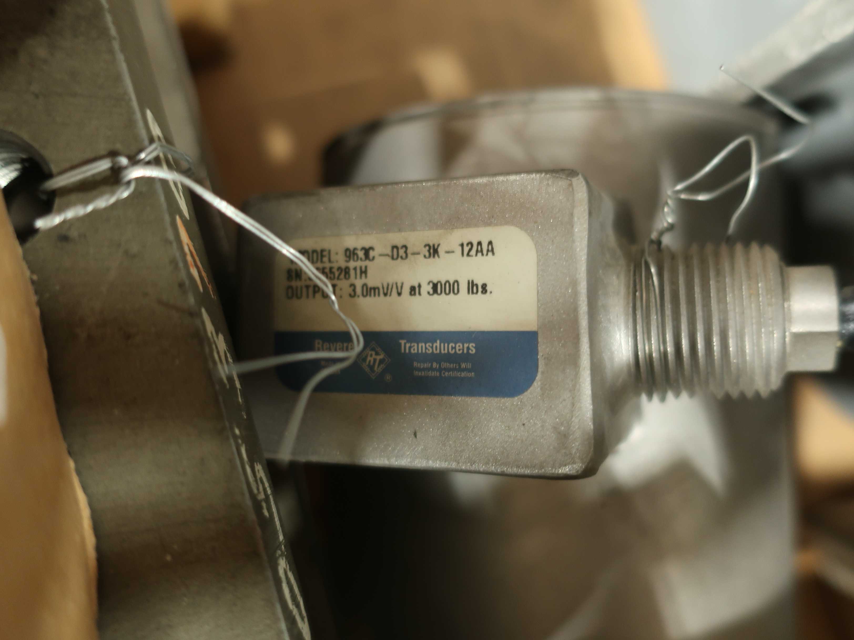 SKU 1785871 - PALLET OF ASSORTED ELECTRICAL TEST EQUIPMENT - ELECTRICAL TESTING EQUIPMENT