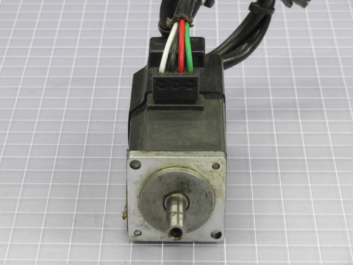 MITSUBISHI HC-MFS13 AC SERVO MOTOR T211415 - SERVO