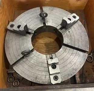 24” - 3 JAW INDEPENDENT OIL COUNTRY STYLE LATHE CHUCK – INTERNAL THREAD MOUNT - MACHINING ACCESSORIES & TOOLING