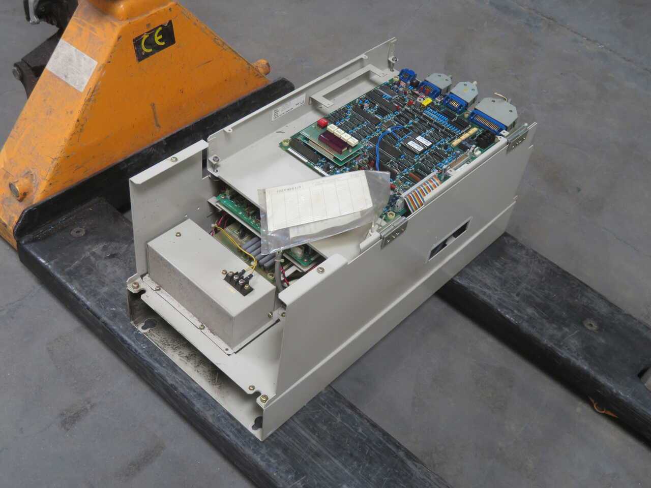 YASKAWA CIMR-MTIII-15K AC SPINDLE DRIVE AMPLIFIER T270543 - AC VFD DRIVES