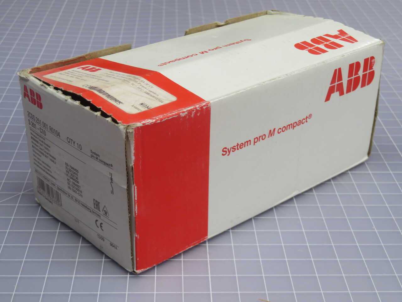 LOT OF 10 ABB 2CDS 251 001 R0104 S201-C10 CIRCUIT BREAKER T272229 - CIRCUIT BREAKERS