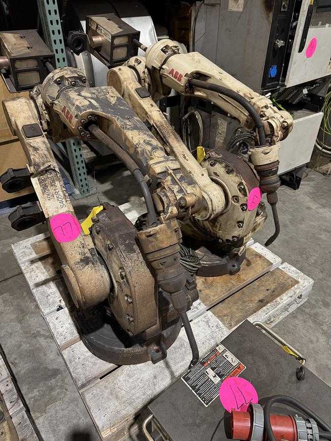 Dual Arm ABB IRB 1600ID 4/1.5 MIG Welding Robot With 4 Kg Payload Capacity - ARTICULATED ROBOTS