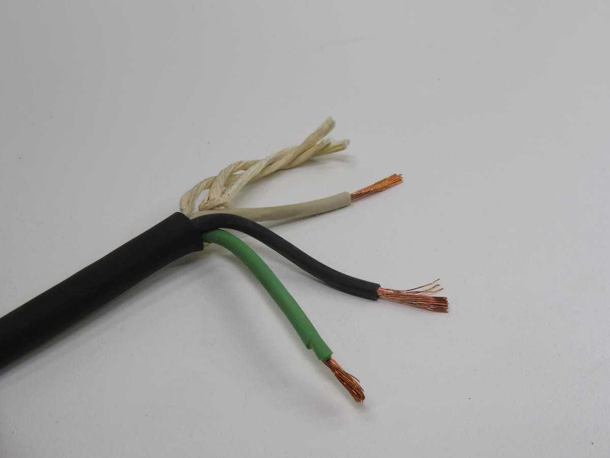 Lot Of 500 Ft Electric Wire Cable T207183 - ELECTRICAL WIRE
