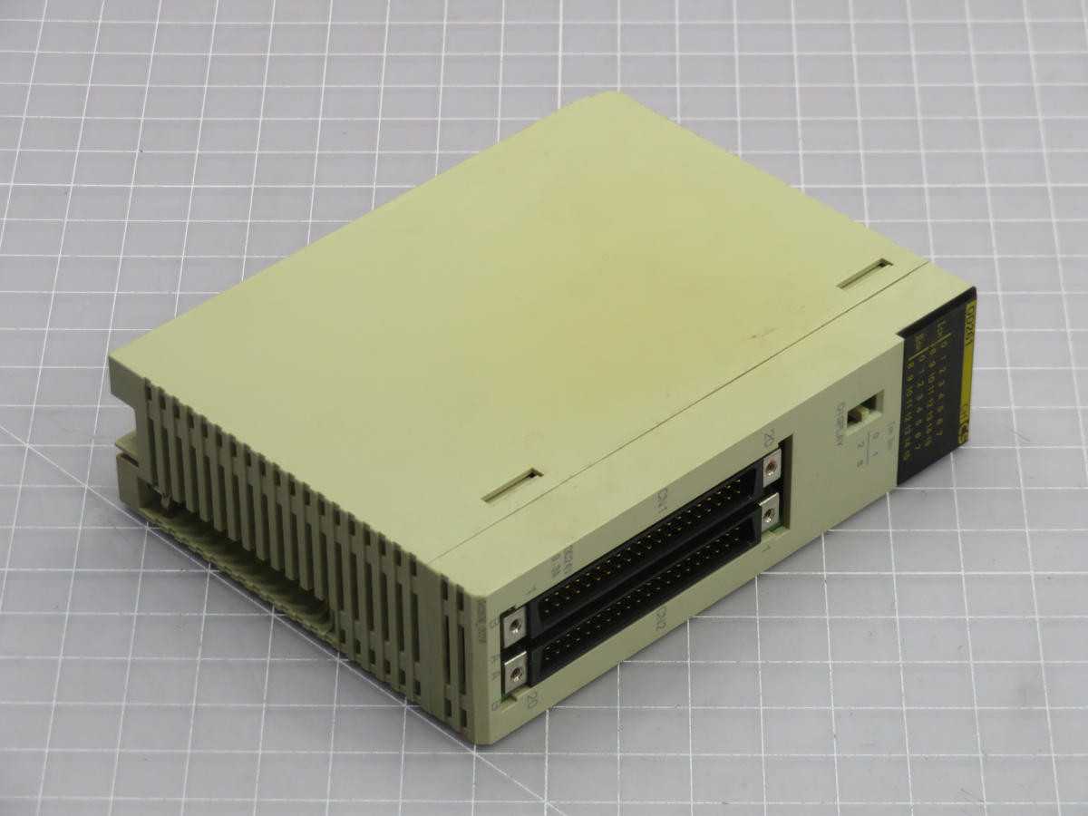 OMRON CS 1W-OD261 INPUT MODULE T229790 - PLC MODULES