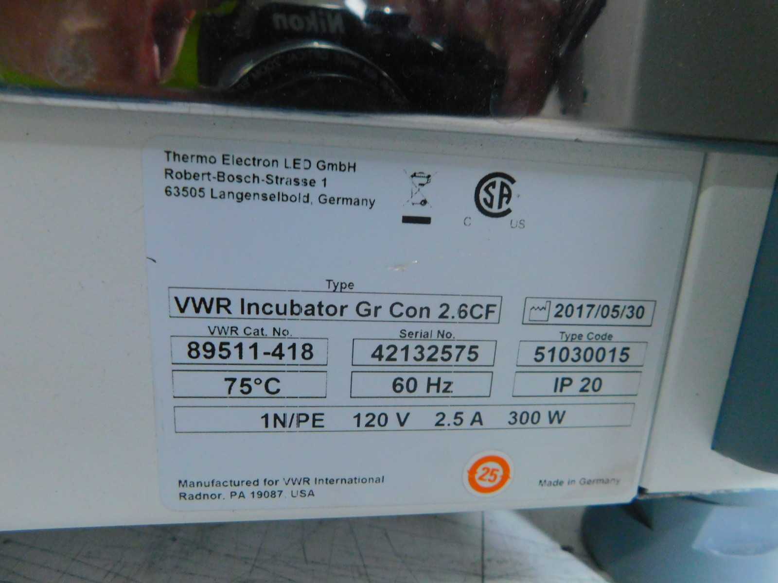 VWR GR Con 2.6CF Incubator Amb. Temp +5 To 75C - LAB & SCIENTIFIC