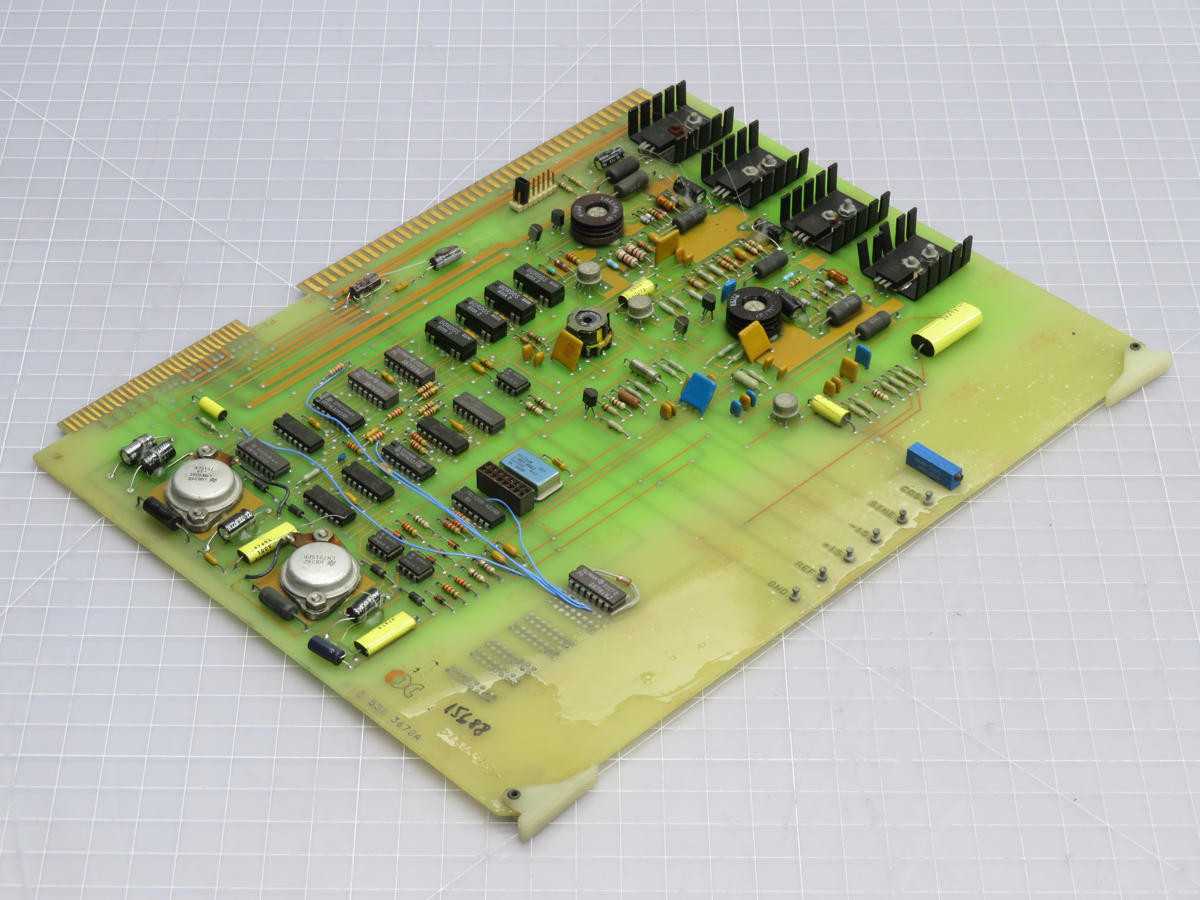 MILACRON 3-531-3678A PC BOARD T215270 - OPERATOR CONTROLS