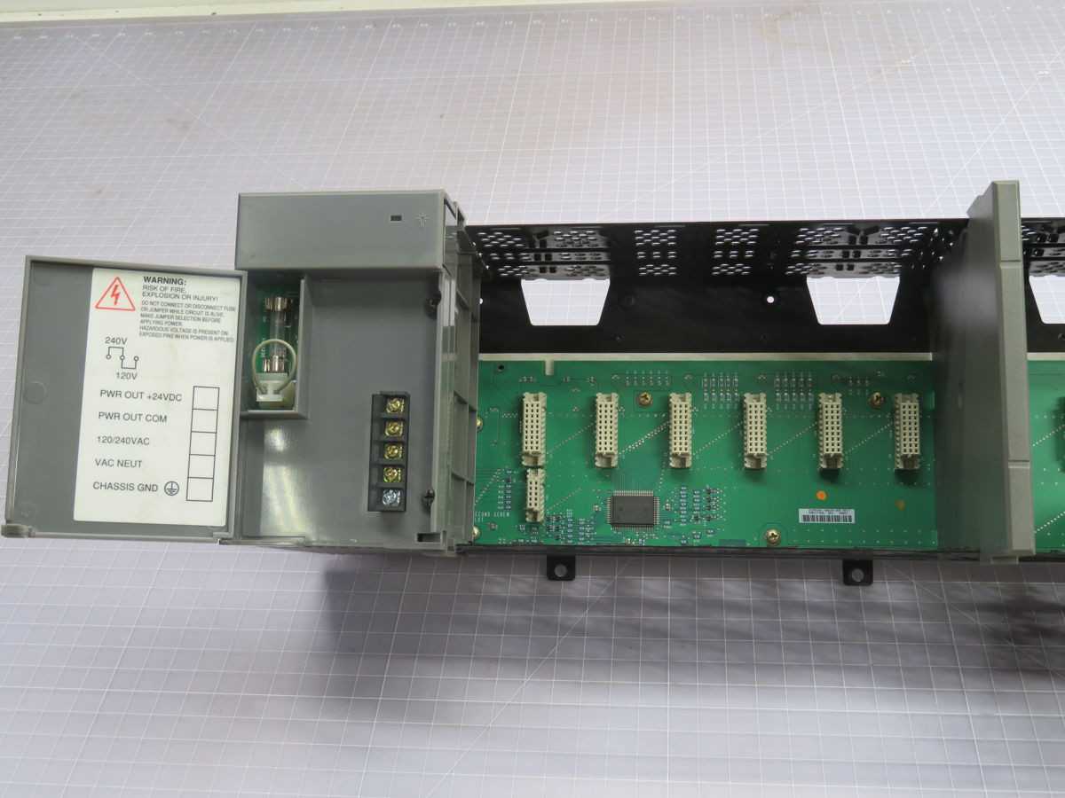 ALLEN BRADLEY 1746-A13 PLC RACK MODULE T248873 - INDUSTRIAL PARTS
