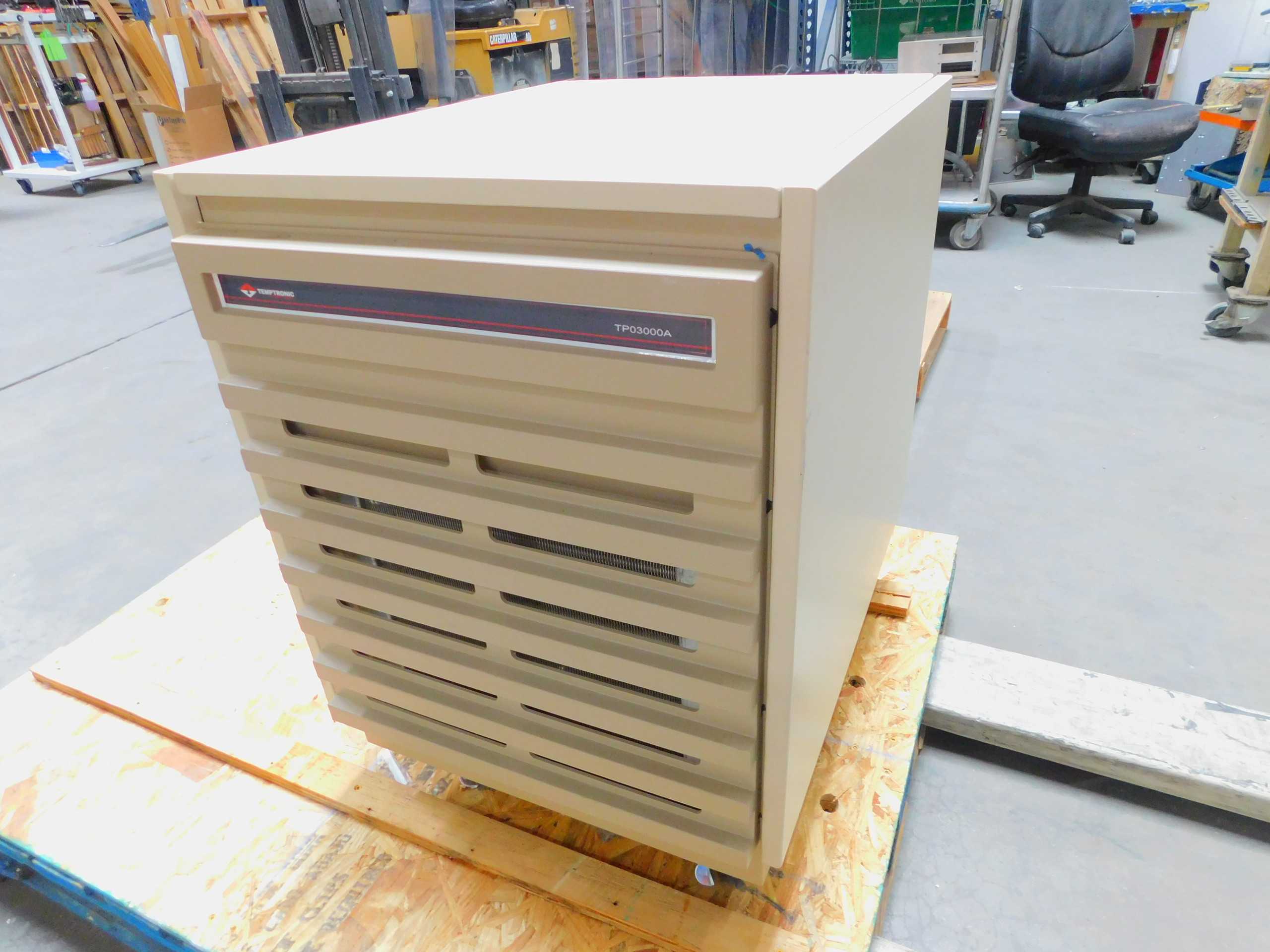 Temptronic TP03000A Hot Chuck Chiller For Precision Temperature Control - CHILLERS