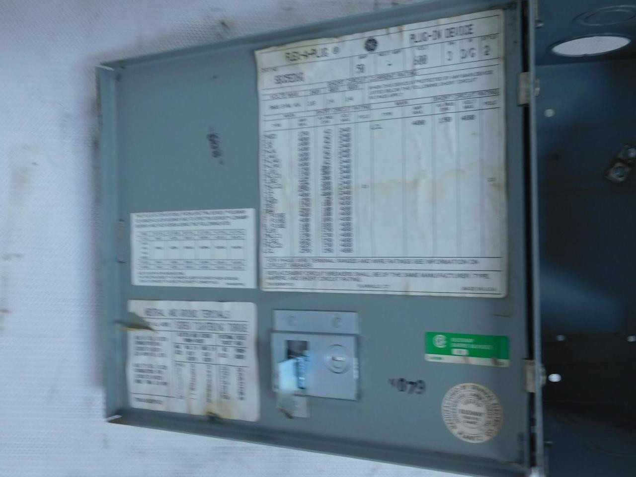 GE SB35ED6G Bus Plug 50A 600V 3 Pole 3G with 3PH T127169 - BUSWAY