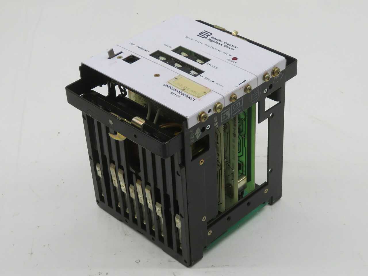 BASLER BE1-81 DIGITAL FREQUENCY SOLID-STATE PROTECTIVE RELAY RELAY T211678 - PROTECTION RELAY