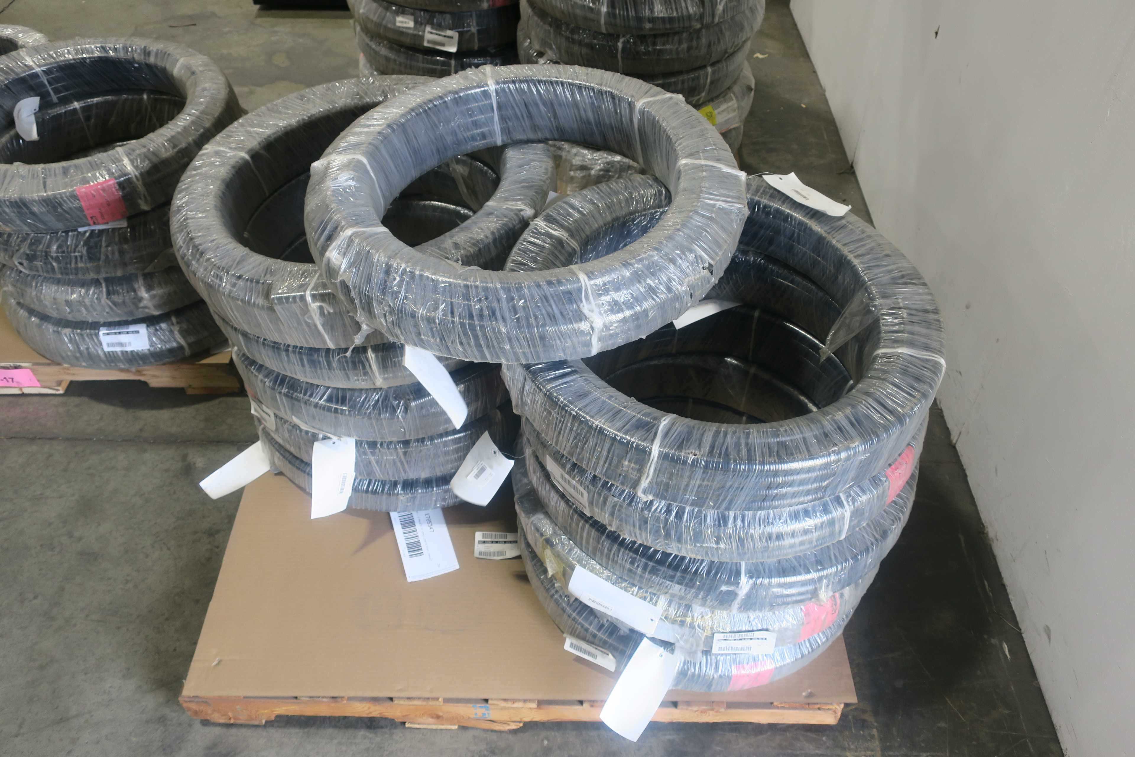 SKU 1785347 - LOT OF 33 KOPEX FLH0530 3/4IN 30M CONDUIT - CONDUIT