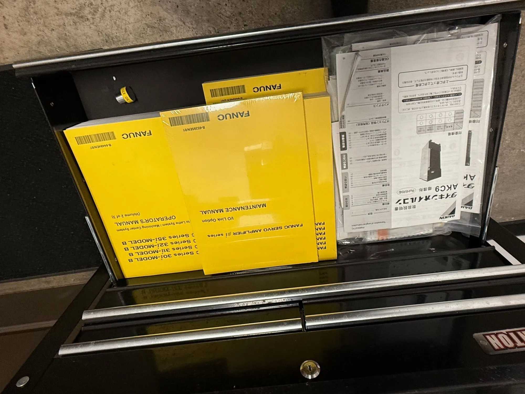 2022 ROKU Android II Vertical Machining Center, FANUC 31I-B5, 5 HP, 60000 RPM - VERTICAL MACHINING CENTERS