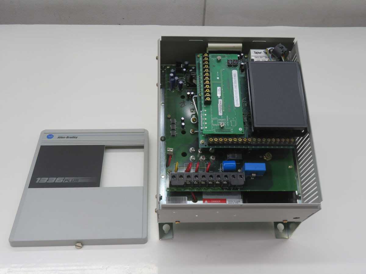 ALLEN BRADLEY 1336 PLUS 1336S-AQF100-AA-EN10-L4 AC DRIVE 10 HP - AC VFD DRIVES