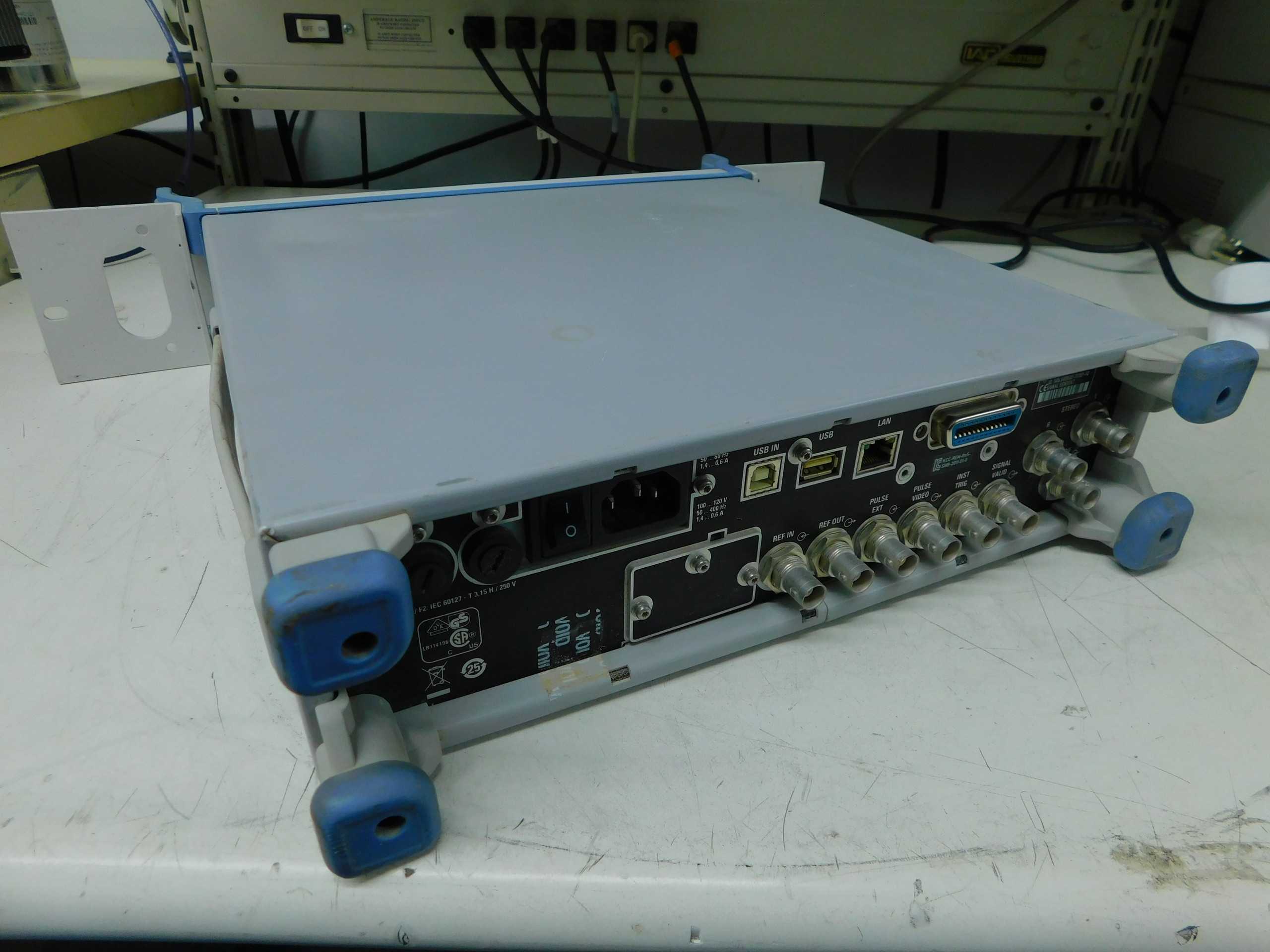 ROHDE & SCHWARZ SMB100A SIGNAL GENERATOR 9KHZ..1.1GHZ - SIGNAL CONDITIONERS