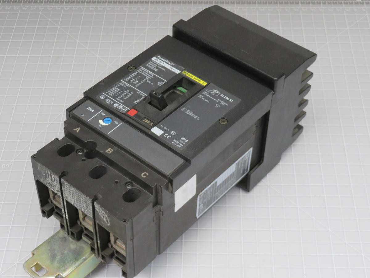 SQUARE D POWERPACT JG 250 CIRCUIT BREAKER 240V 50-60 HZ T195399 - CIRCUIT BREAKERS