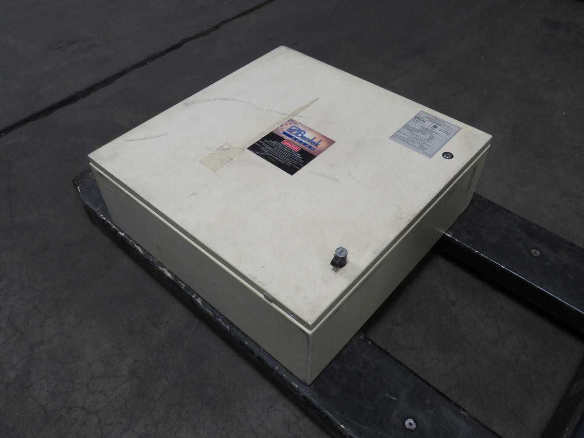 HOFFMAN MPE4-2KVA-UPS-120V-CS BENTEK SOLAR COMBINER BOX NEMA/UL TYPE 4 T192183 - ELECTRICAL COMPONENTS
