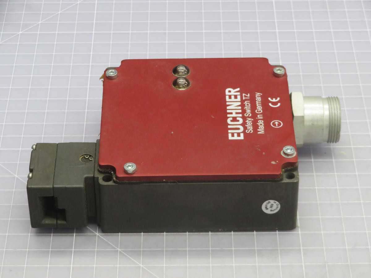EUCHNER TZILE024BHA-C1902 SAFETY SWITCH T242445 - SWITCHES