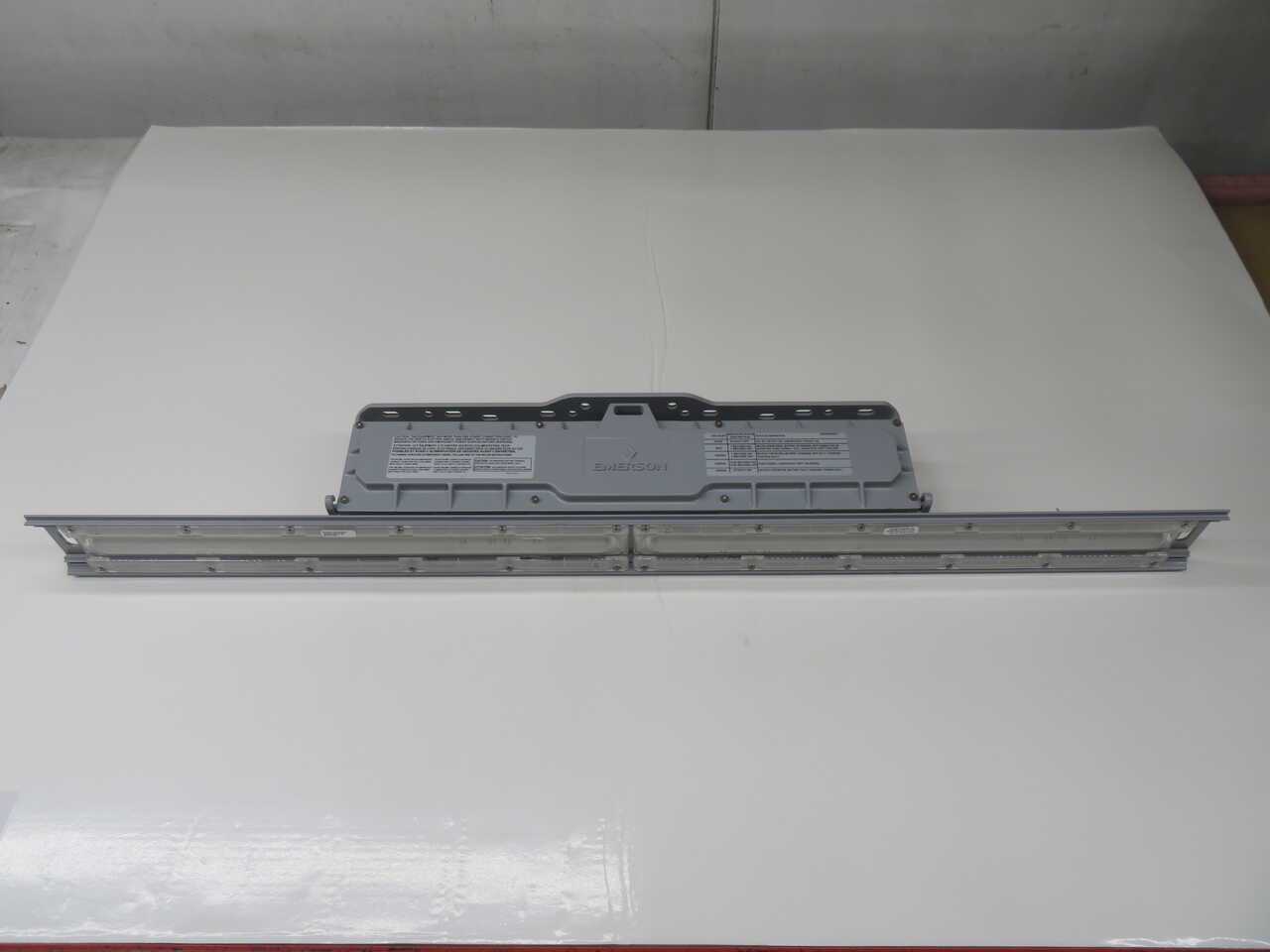 APPLETON RMB42CDLBUHGW LINEAR LED LIGHT FIXTURE T272037 - LIGHT FIXTURES