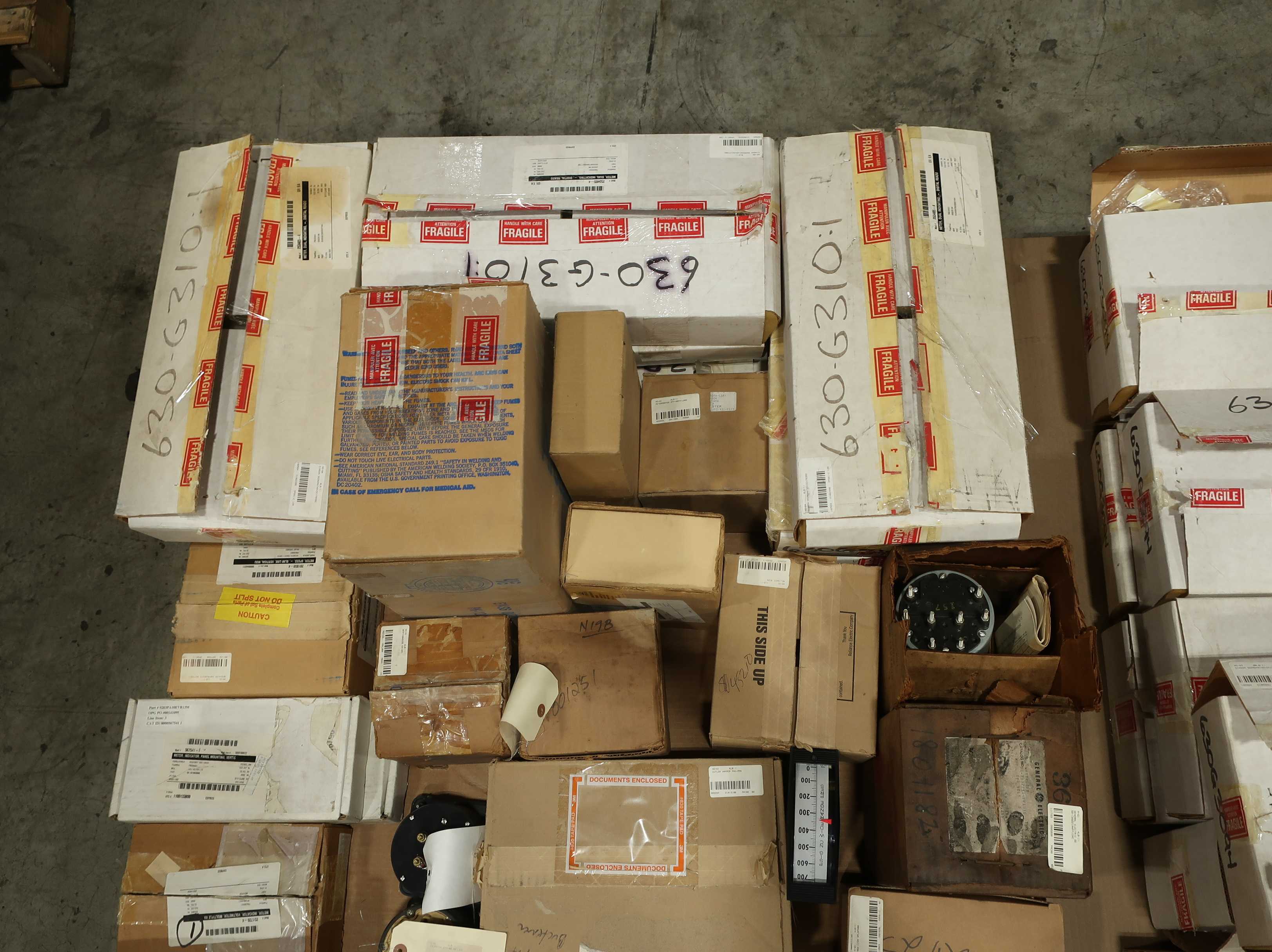SKU 1775659 - 2 PALLETS OF ASSORTED PANEL METERS - PANEL METERS