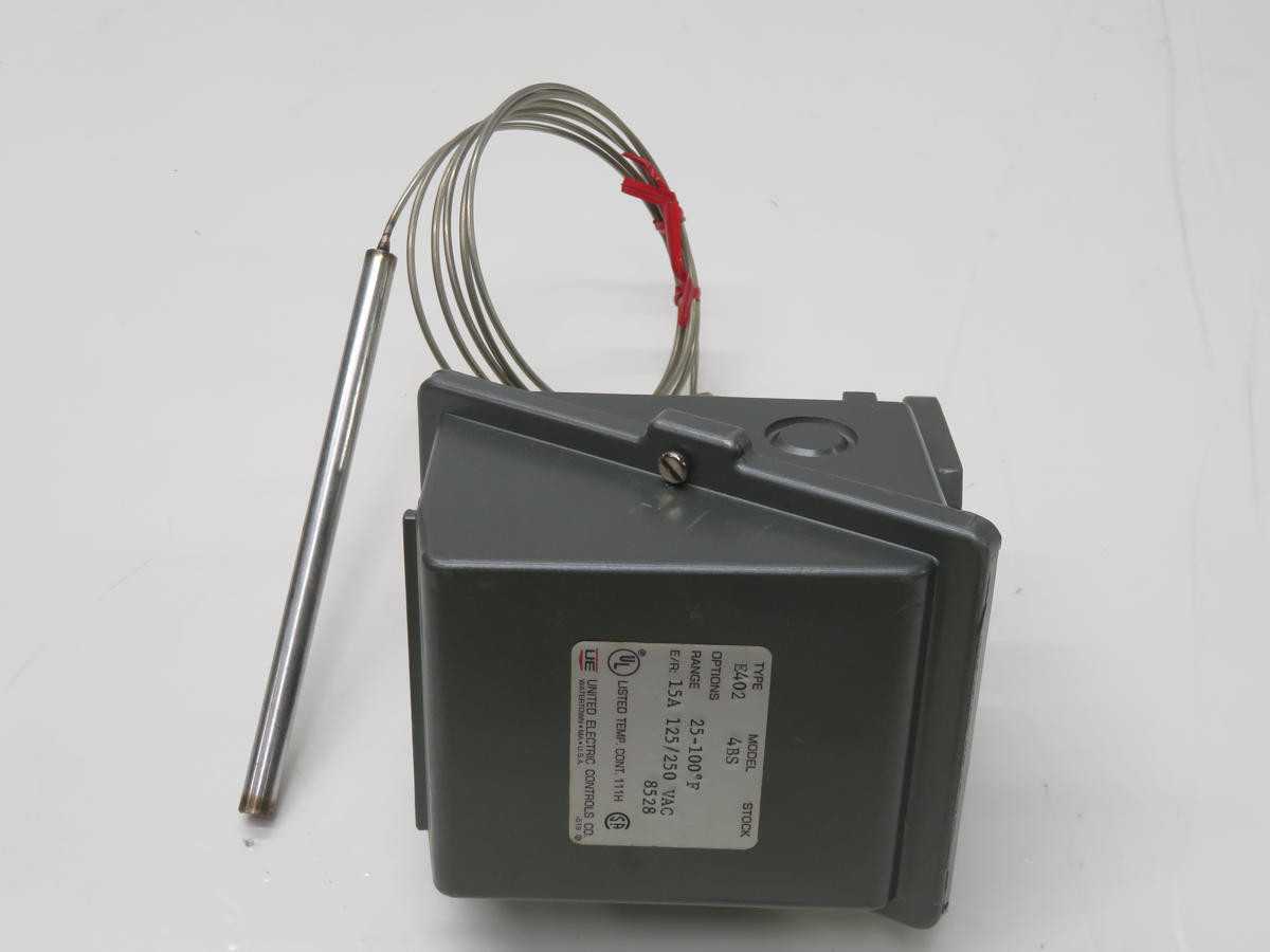 United Electric E402 4BS Temperature Switch T212831 - Reliable Temperature Control - TEMPERATURE CONTROL COMPONENTS
