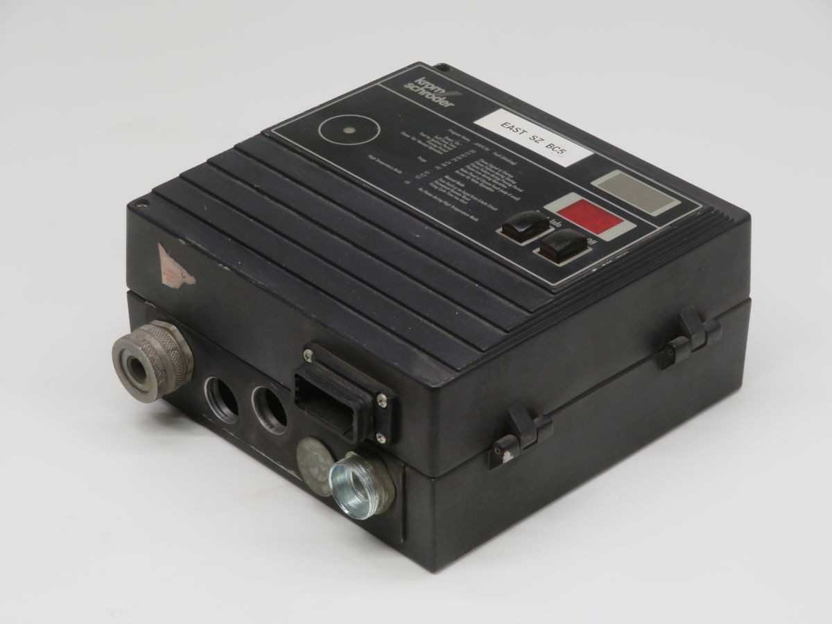 KROMSCHRODER BCU460T-10/2R8D2B1/1 BURNER CONTROL T259620 - BURNER CONTROLS