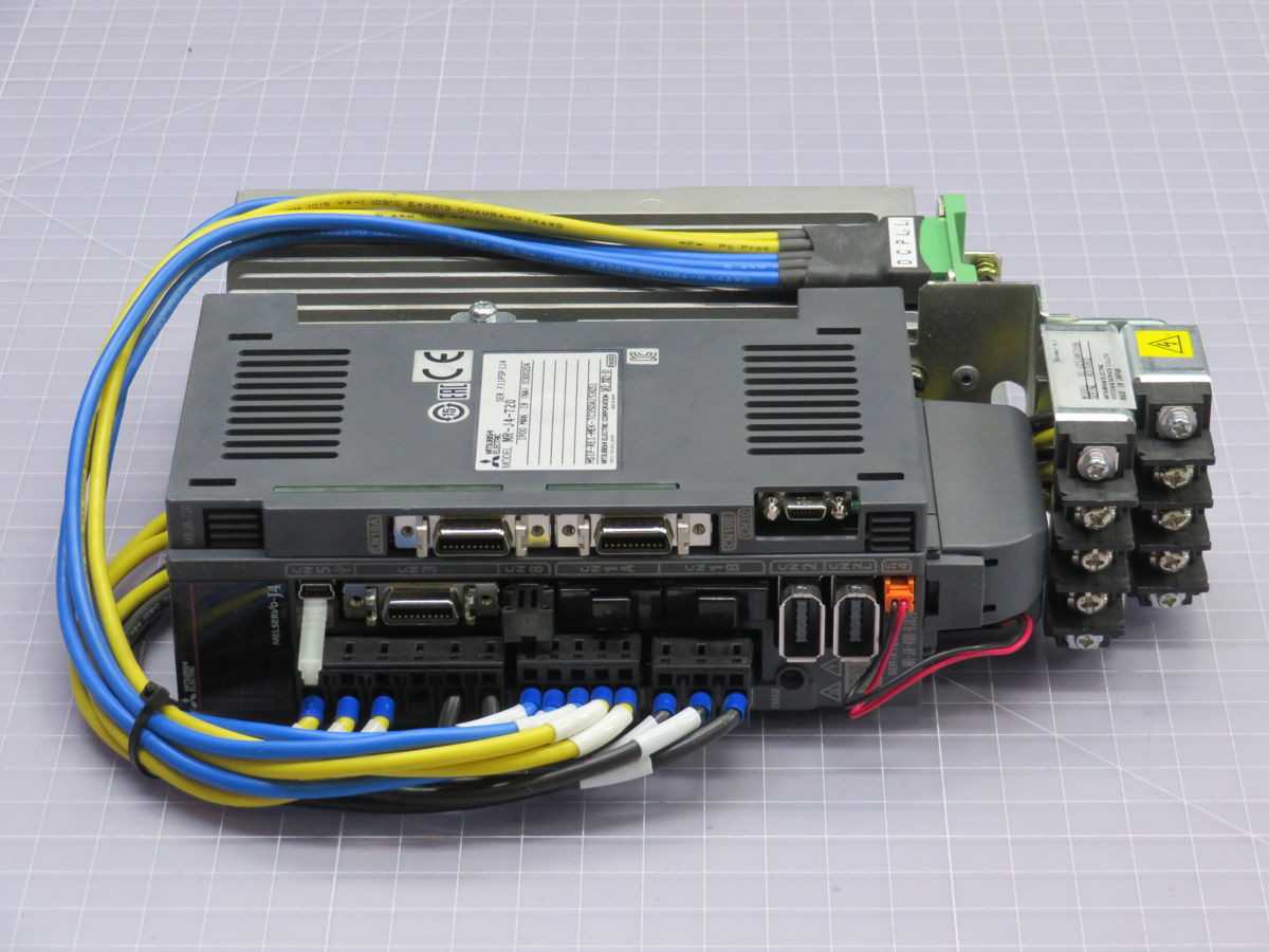 MITSUBISHI SC-J2SJ4KT06K
AC SERVO AMPLIFIER T254268 - SERVO