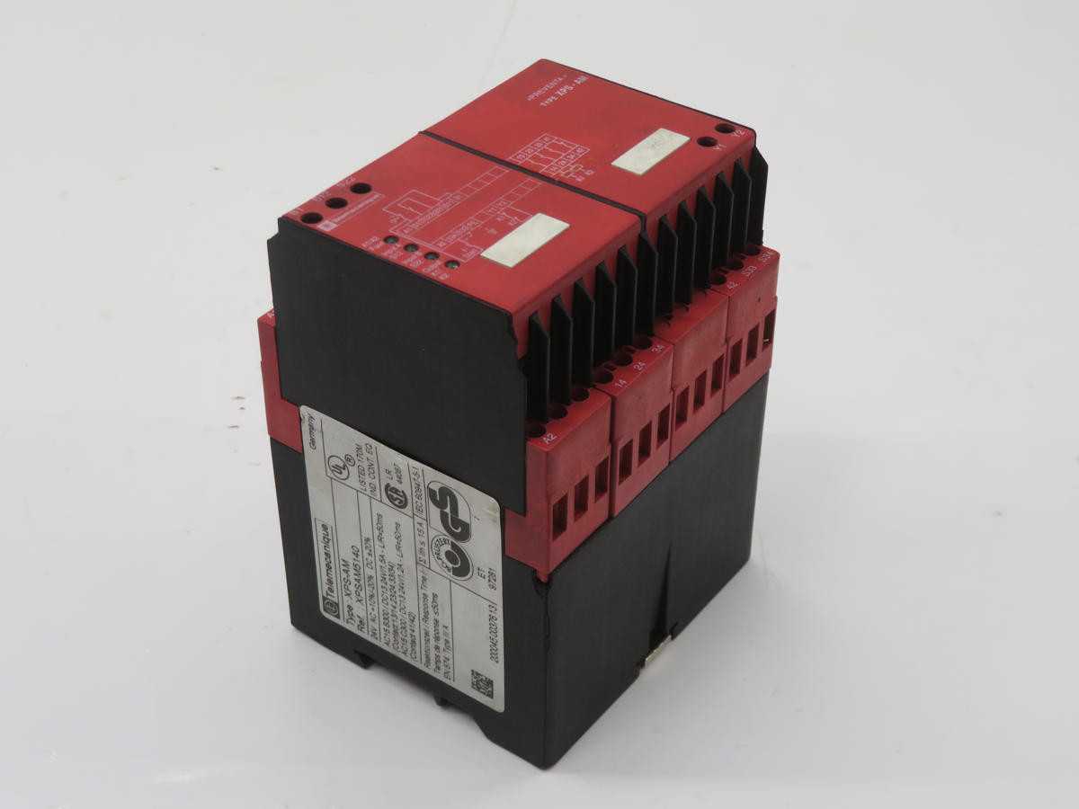 TELEMECANIQUE XPSAM5140 SAFETY RELAY T234600 - SWITCHES