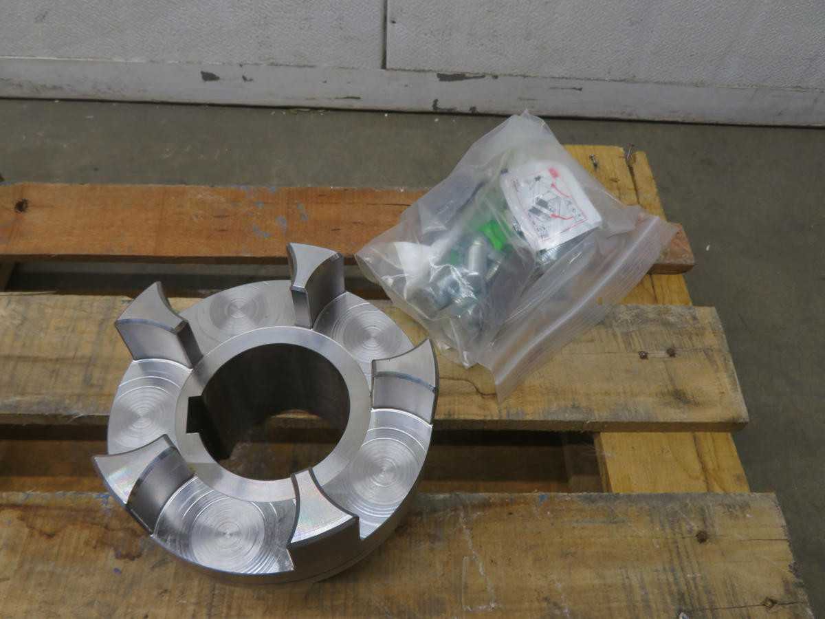 SEW EURODRIVE RT75-92A-T-PUR-OG 0165327X PIPE AND COUPLING RING T219044 - PIPE COUPLING